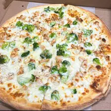 Chicken Alfredo from Pizzeria Grande
